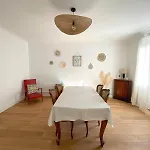 Hébergement de vacances Maison De Charme Avec Jardin Et Parking- Centre De Montignac, à 10 Min De Lascaux Montignac-Lascaux