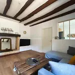 Hébergement de vacances Maison De Charme Avec Jardin Et Parking- Centre De Montignac, à 10 Min De Lascaux *