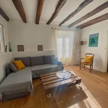 Maison De Charme Avec Jardin Et Parking- Centre De Montignac, A 10 Min De Lascaux מונטיניאק